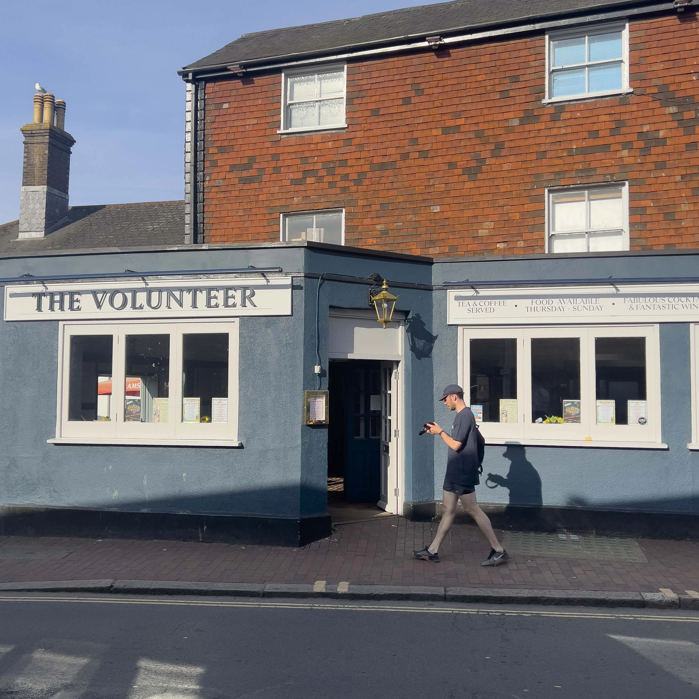 {{SECTION_3_IMAGE_ALT}}